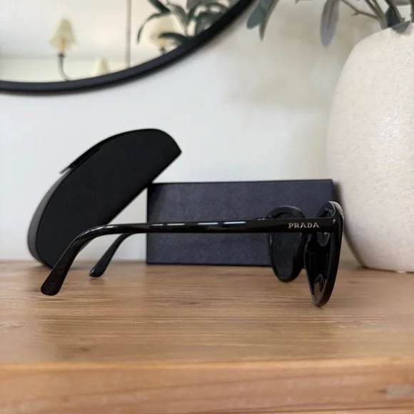 Prada SPR 02V Cat Eye Sunglasses - Picture 4 of 7